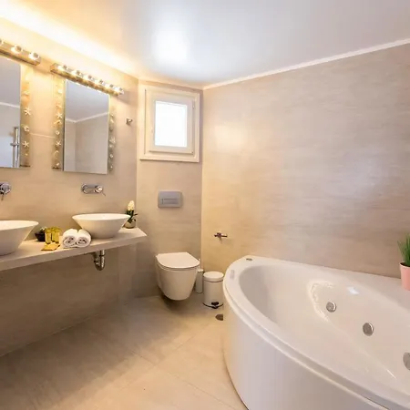 Willa Panos Sunset View